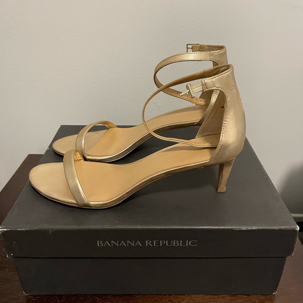 Banana Republic Women's Gold Ankle-Strap Kitten Heels